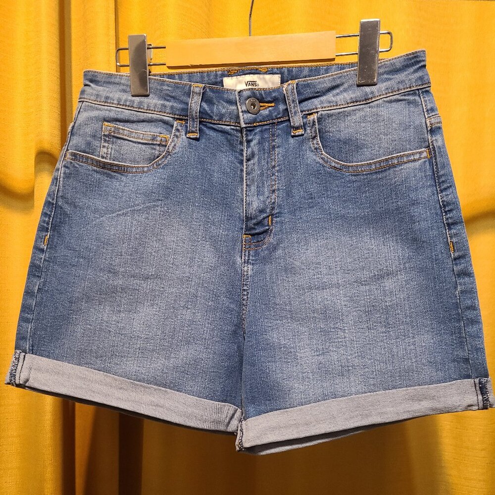 NWOT Vans denim shorts - Size 28